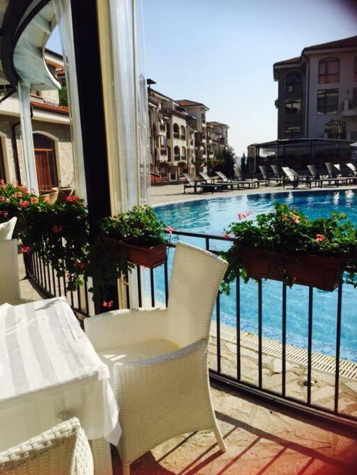 Lovely Apartment In Peaceful Family Spa Resort Near To Nesebar Kableshkovo  Buitenkant foto